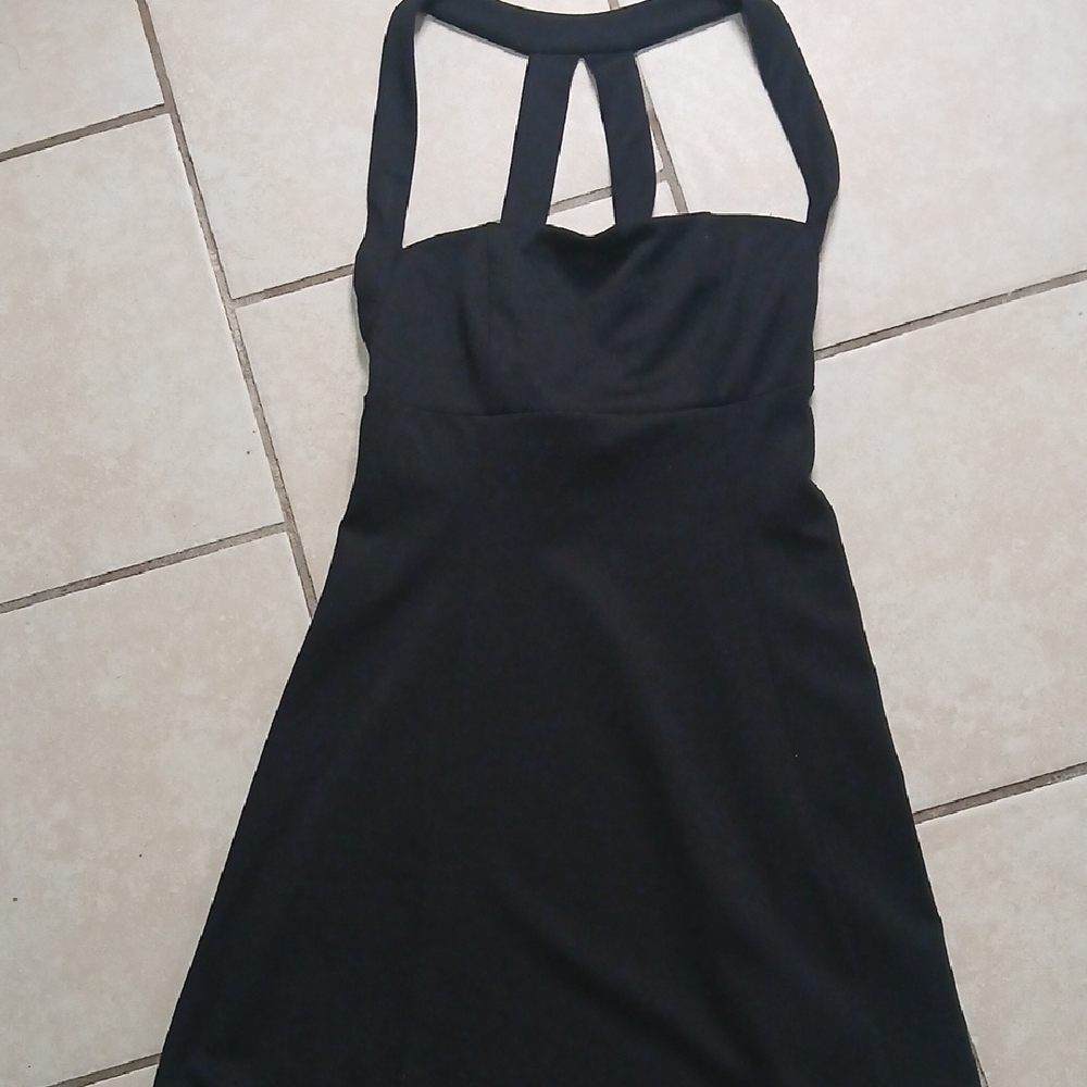 URBAN OUTFITTERS Womens Size XS Black Pleated Backless Mini Dress